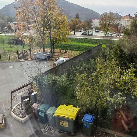 Dino Z Balkonom Apartamento *